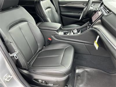 New 2024 Jeep Grand Cherokee Limited  in Anaheim, CA 10