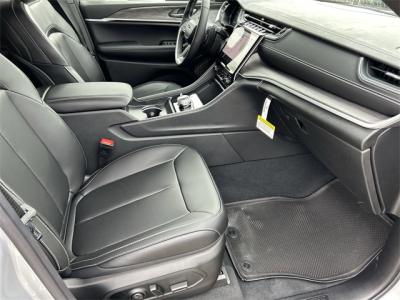 New 2024 Jeep Grand Cherokee Limited  in Anaheim, CA 11