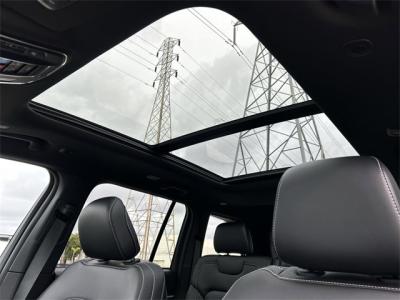 New 2024 Jeep Grand Cherokee Limited  in Anaheim, CA 16