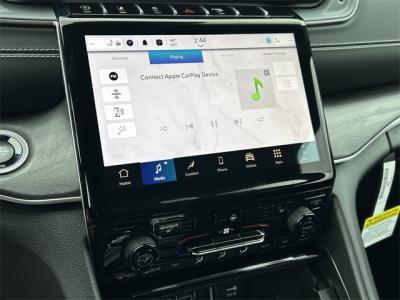 New 2024 Jeep Grand Cherokee Limited  in Anaheim, CA 18