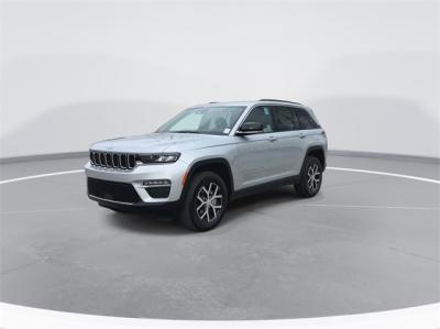 New 2024 Jeep Grand Cherokee Limited  in Anaheim, CA 3