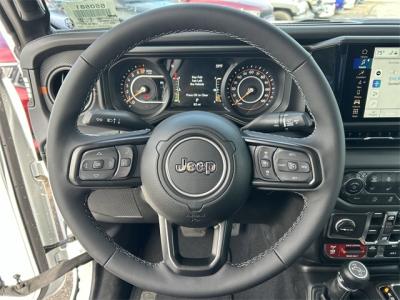 New 2025 Jeep Gladiator Mojave  in Anaheim, CA 17