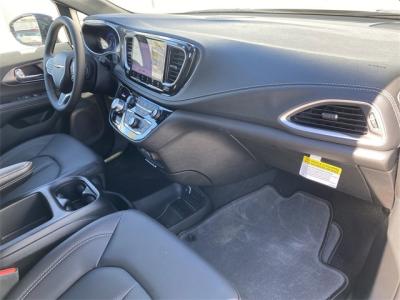 New 2025 Chrysler Pacifica Select  in Anaheim, CA 12