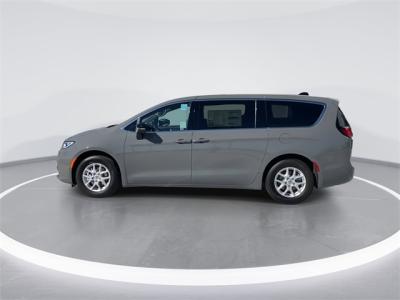 New 2025 Chrysler Pacifica Select  in Anaheim, CA 4