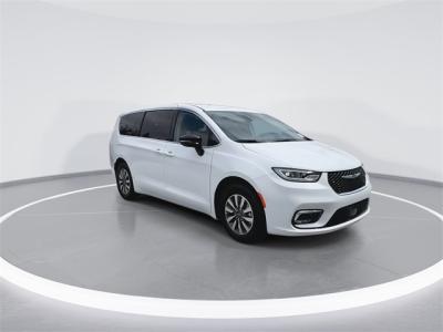 New 2024 Chrysler Pacifica Hybrid Select  in Anaheim, CA 1