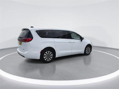 New 2024 Chrysler Pacifica Hybrid Select  in Anaheim, CA 7