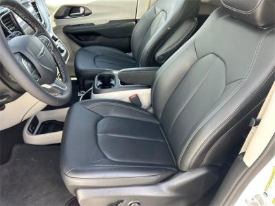 New 2024 Chrysler Pacifica Hybrid Select  in Anaheim, CA 16