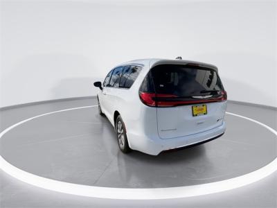 New 2024 Chrysler Pacifica Hybrid Select  in Anaheim, CA 5