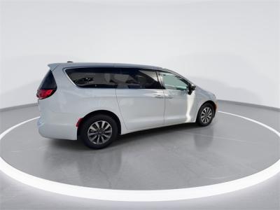 New 2024 Chrysler Pacifica Hybrid Select  in Anaheim, CA 7