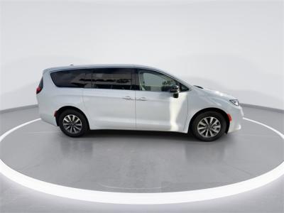 New 2024 Chrysler Pacifica Hybrid Select  in Anaheim, CA 8