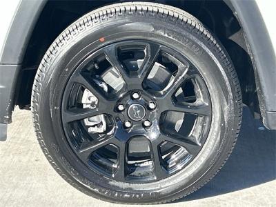 New 2026 Jeep Compass Latitude  in Anaheim, CA 9