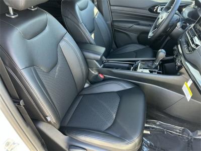 New 2026 Jeep Compass Latitude  in Anaheim, CA 10