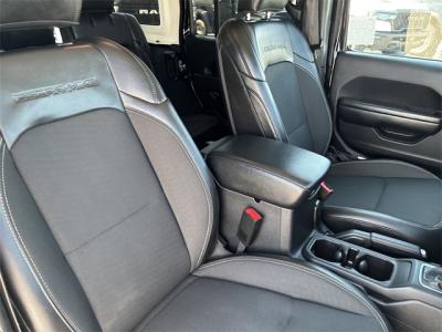 Used 2020 Jeep Wrangler Unlimited Freedom Edition  in Anaheim, CA 10