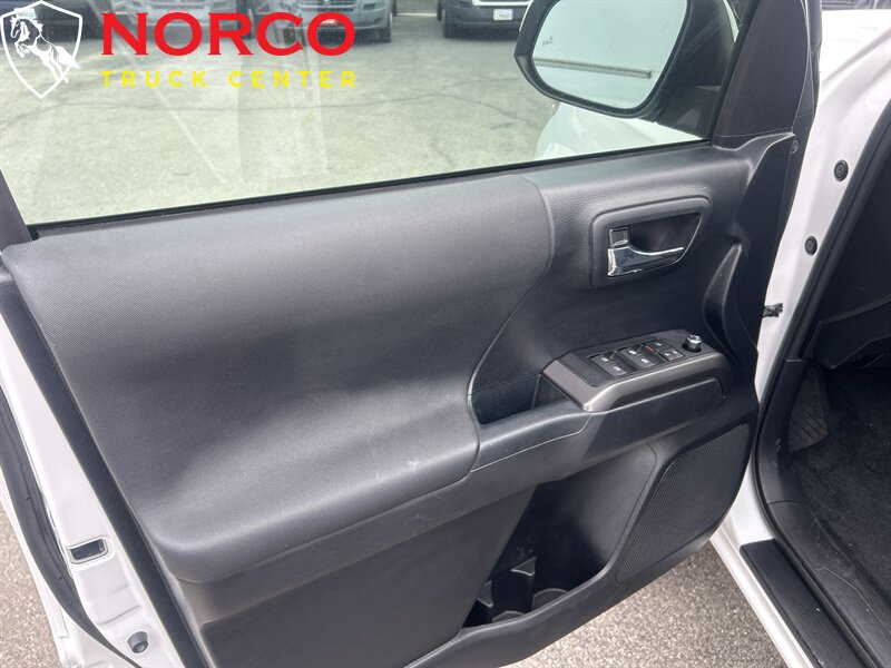 Used 2018 Toyota Tacoma TRD Sport Crew Cab 5' Short Bed in Norco, CA 8 Used 2018 Toyota Tacoma TRD Sport Crew Cab 5' Short Bed in Norco, CA 8