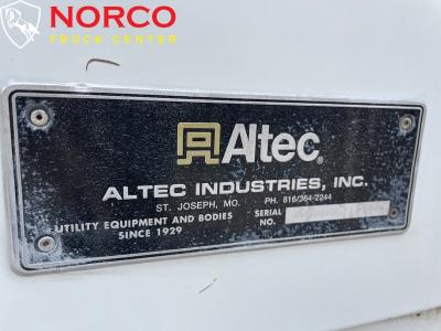 Used 2018 Ford F-350 Super Duty XLT Crew Cab Bucket Truck 4x4 in Norco, CA 24