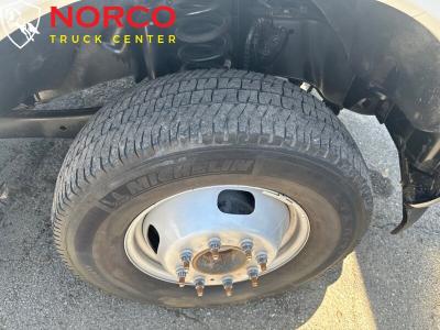Used 2018 Ford F-350 Super Duty XLT Crew Cab Bucket Truck 4x4 in Norco, CA 12