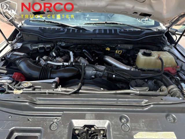 Used 2019 Ford F-550 Super Duty Stake Bed w/ Liftgate in Norco, CA 19