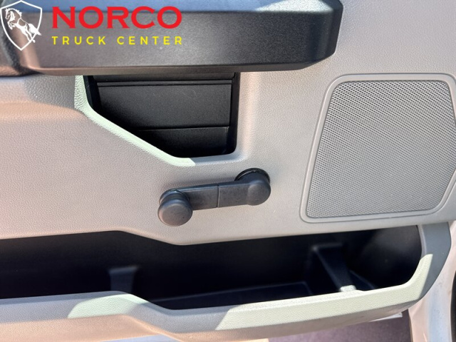 Used 2019 Ford F-550 Super Duty Stake Bed w/ Liftgate in Norco, CA 13