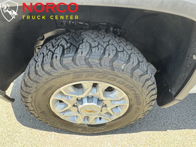 Used 2022 Chevrolet Silverado 2500HD LT Crew Cab 9'x7' Flat Bed Diesel 4x4 in Norco, CA 13