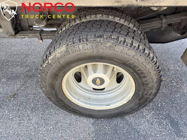 Used 2017 Chevrolet Silverado 3500HD CC Work Truck,12' Stake Bed w/ Liftgate in Norco, CA 6