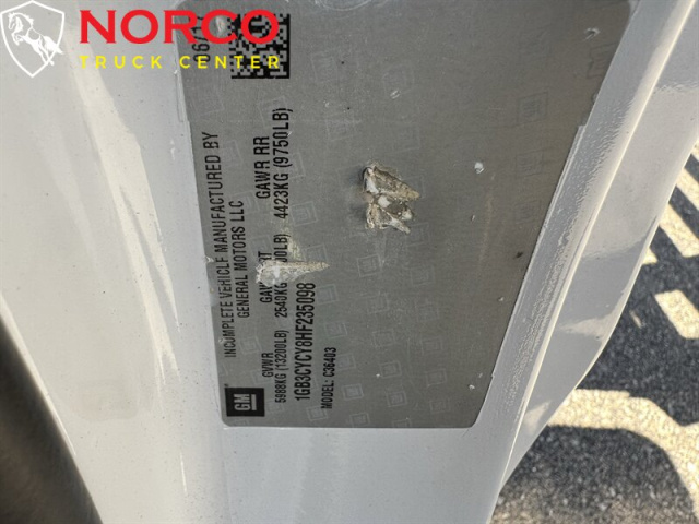 Used 2017 Chevrolet Silverado 3500HD CC Work Truck,12' Stake Bed w/ Liftgate in Norco, CA 17