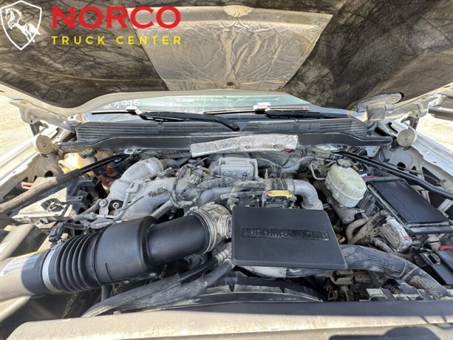 Used 2017 Chevrolet Silverado 3500HD CC Work Truck,12' Stake Bed w/ Liftgate in Norco, CA 18