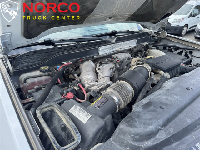Used 2019 Chevrolet Silverado 3500HD CC Work Truck 9' Stake Bed w/ Liftgate in Norco, CA 25