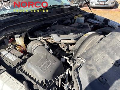 Used 2017 RAM 5500 Diesel Crew Cab 12' Stake Bed w/ Liftgate  in Norco, CA 25