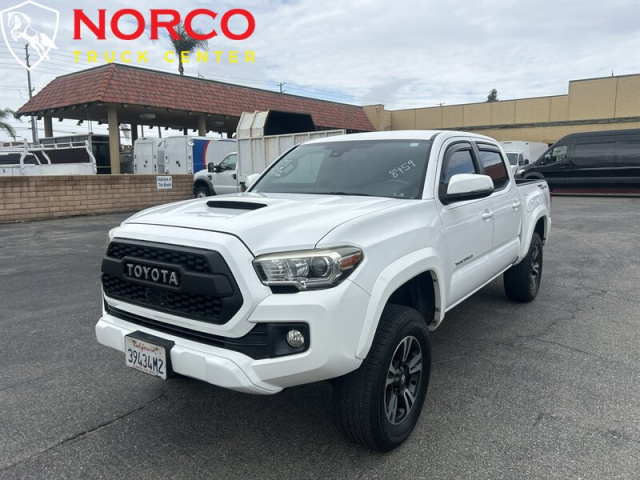Used 2018 Toyota Tacoma TRD Sport Crew Cab 5' Short Bed in Norco, CA 3