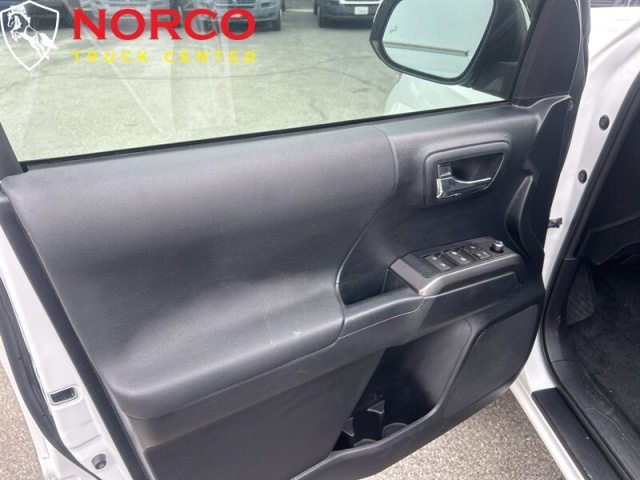 Used 2018 Toyota Tacoma TRD Sport Crew Cab 5' Short Bed in Norco, CA 8