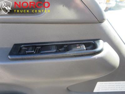 Used 2005 Isuzu NRR 16' Box Truck  ,must sale in Norco, CA 7