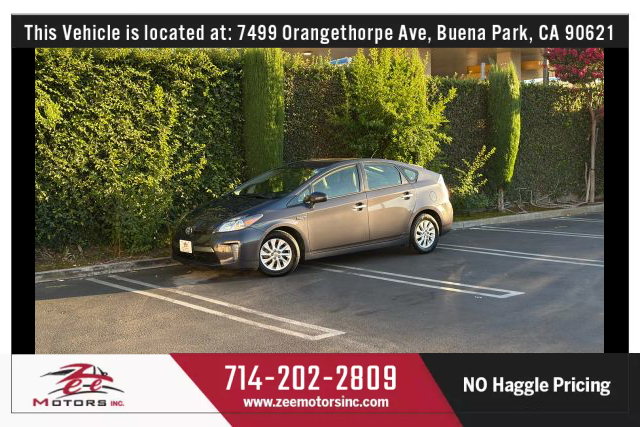 2012 Toyota Prius Plug-in Hybrid photo 2