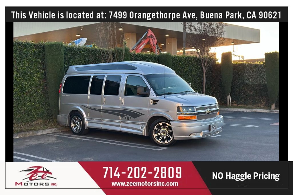 2016 Chevrolet Express 2500 Work Van HD's photo