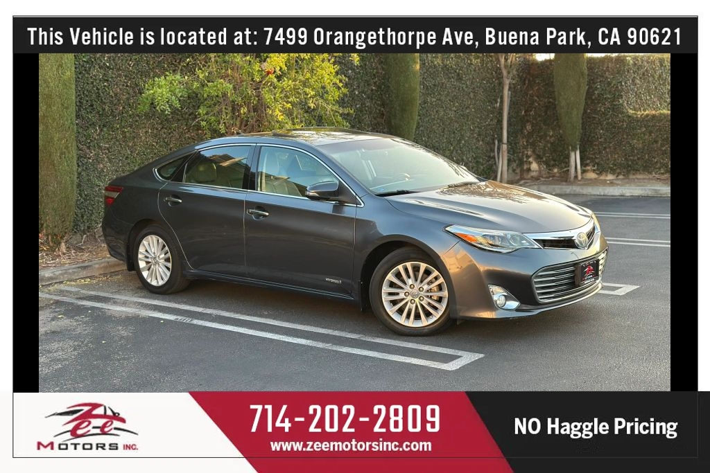 2013 Toyota Avalon Limited Hybrid Sedan 4D