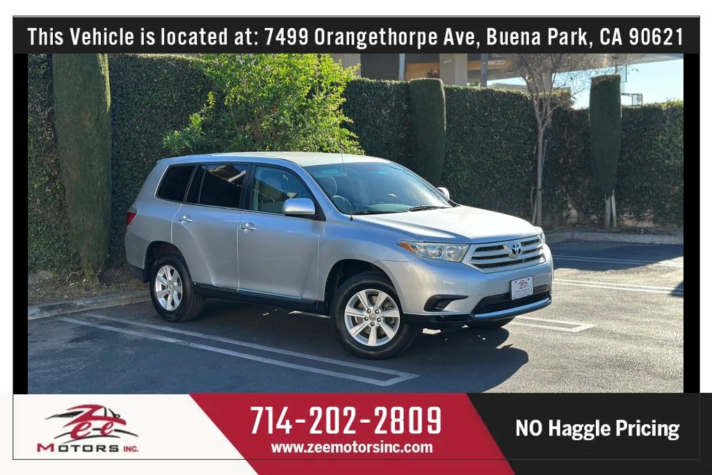 2012 Toyota Highlander Base 4X2 L4's photo