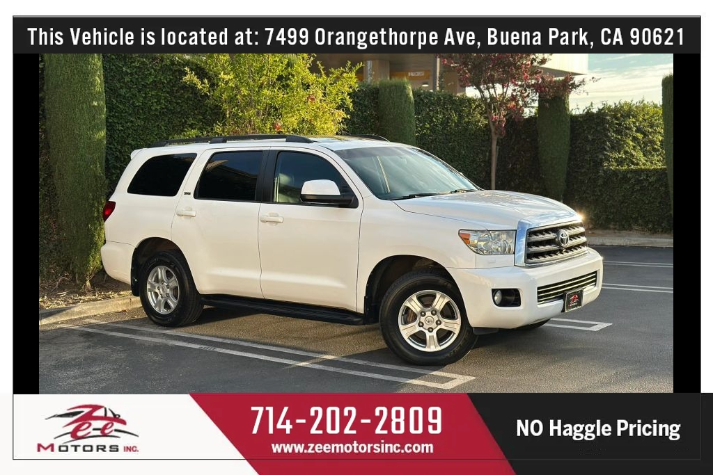 2015 Toyota Sequoia SR5 Sport Utility 4D