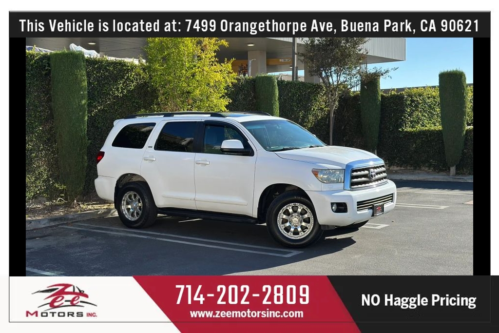 2011 Toyota Sequoia 5.7 Auto SR5's photo
