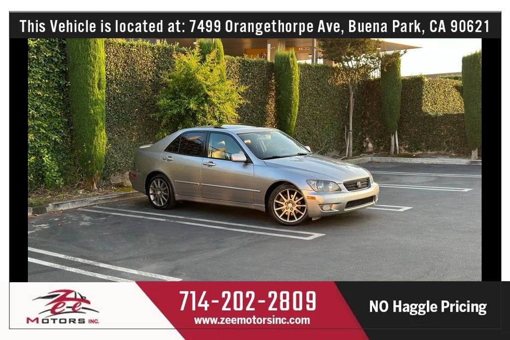 2004 Lexus IS 350 300's photo