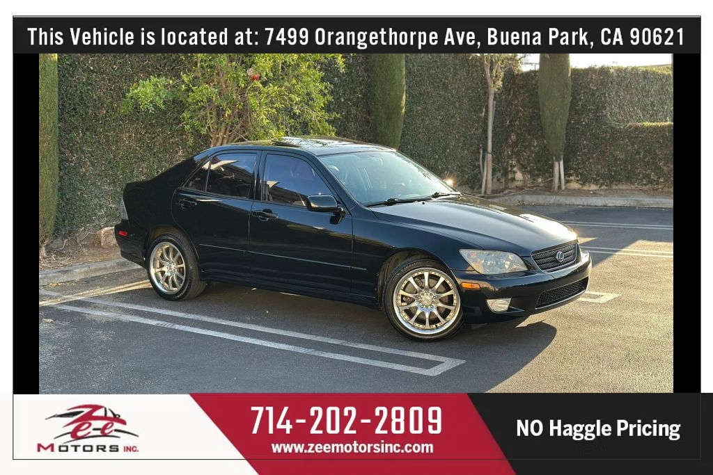 2003 Lexus IS IS 300 Sedan 4D